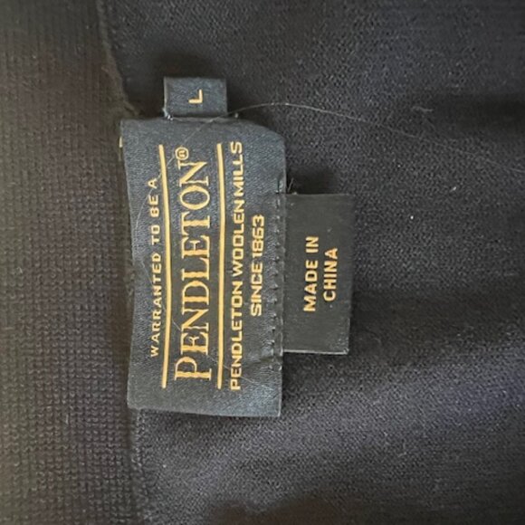 Pendleton V-neck Cardigan Sweater. Size L. Navy Blue. Silk. Excellent condition. - Picture 5 of 8